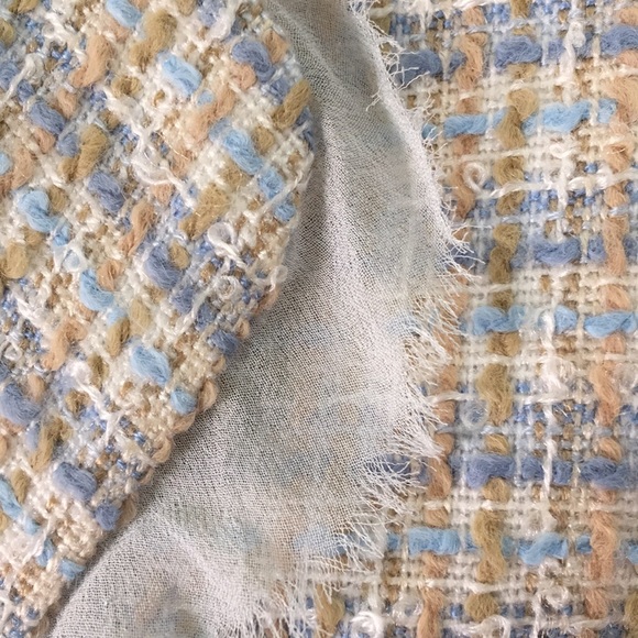 Woman’s Tweed Fully Lined Blazer by Laundry - Picture 3 of 6